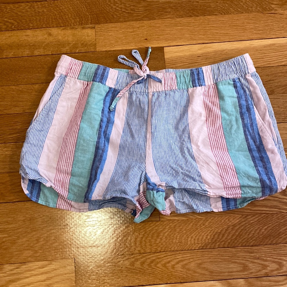 Vineyard vines short
